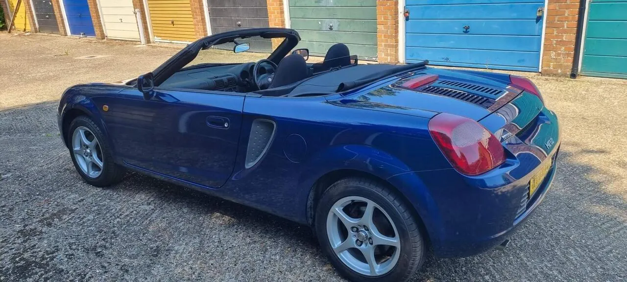 Toyota Mr2 2002 photo 5