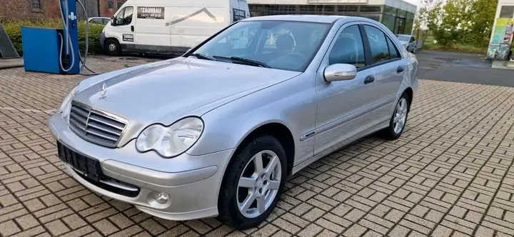 Mercedes-Benz W203