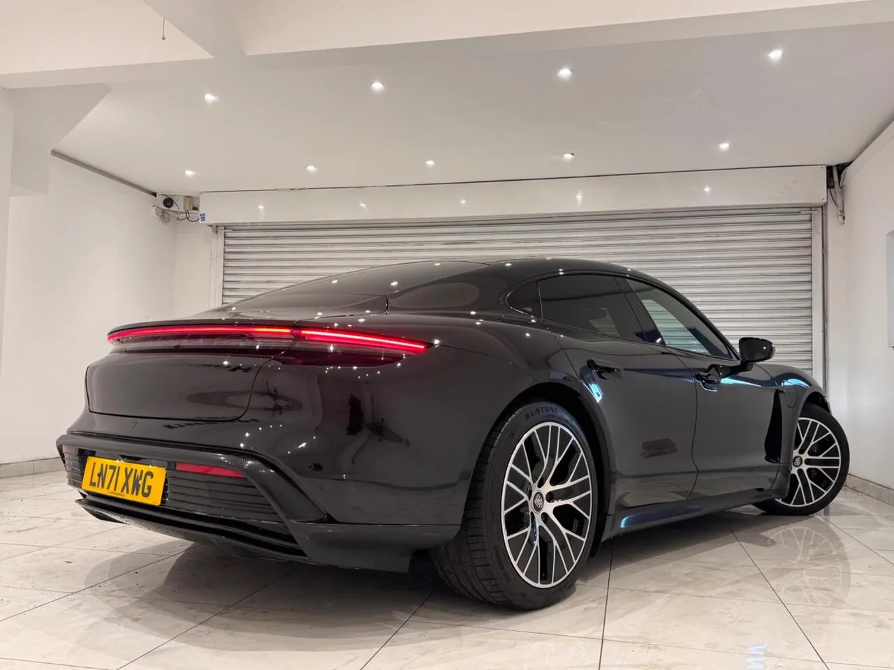 Porsche Taycan 2022 photo 5