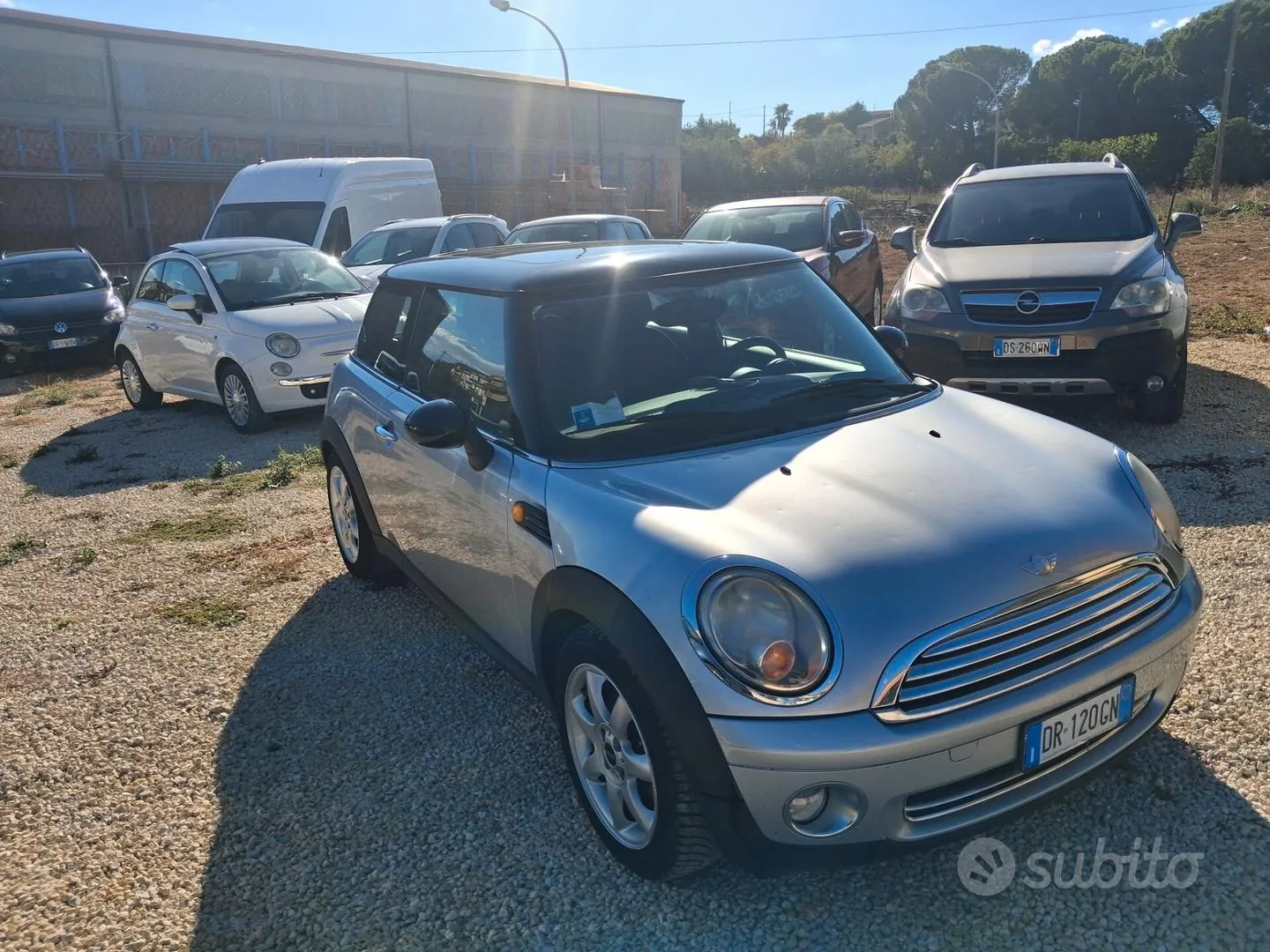 Mini Cooper 2010 photo 2