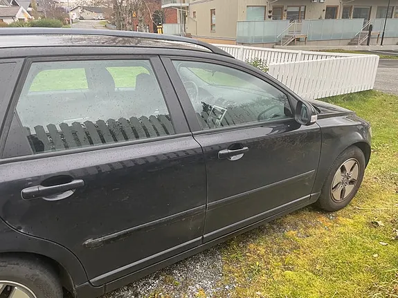 Volvo V50 2010 photo 3