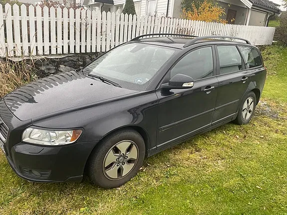 Volvo V50 2010 photo 4