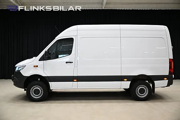 Mercedes-Benz Sprinter 2024 photo 2