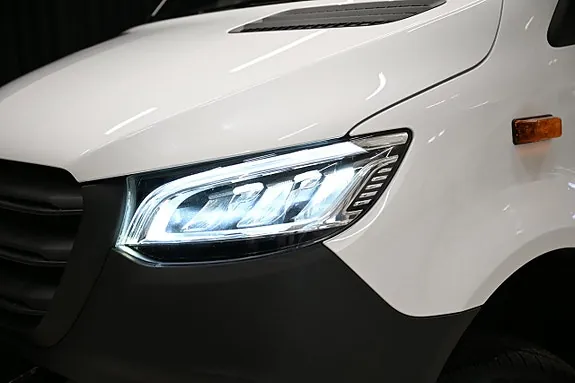 Mercedes-Benz Sprinter 2024 photo 3