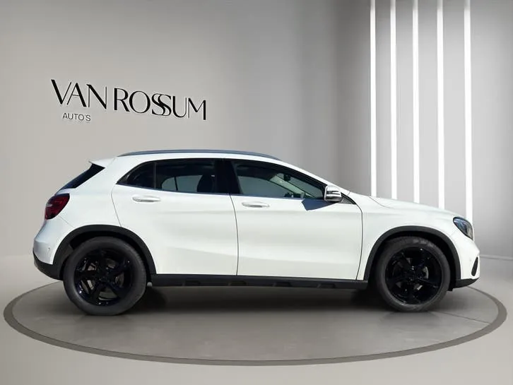 Mercedes-Benz Gla 2019 photo 2