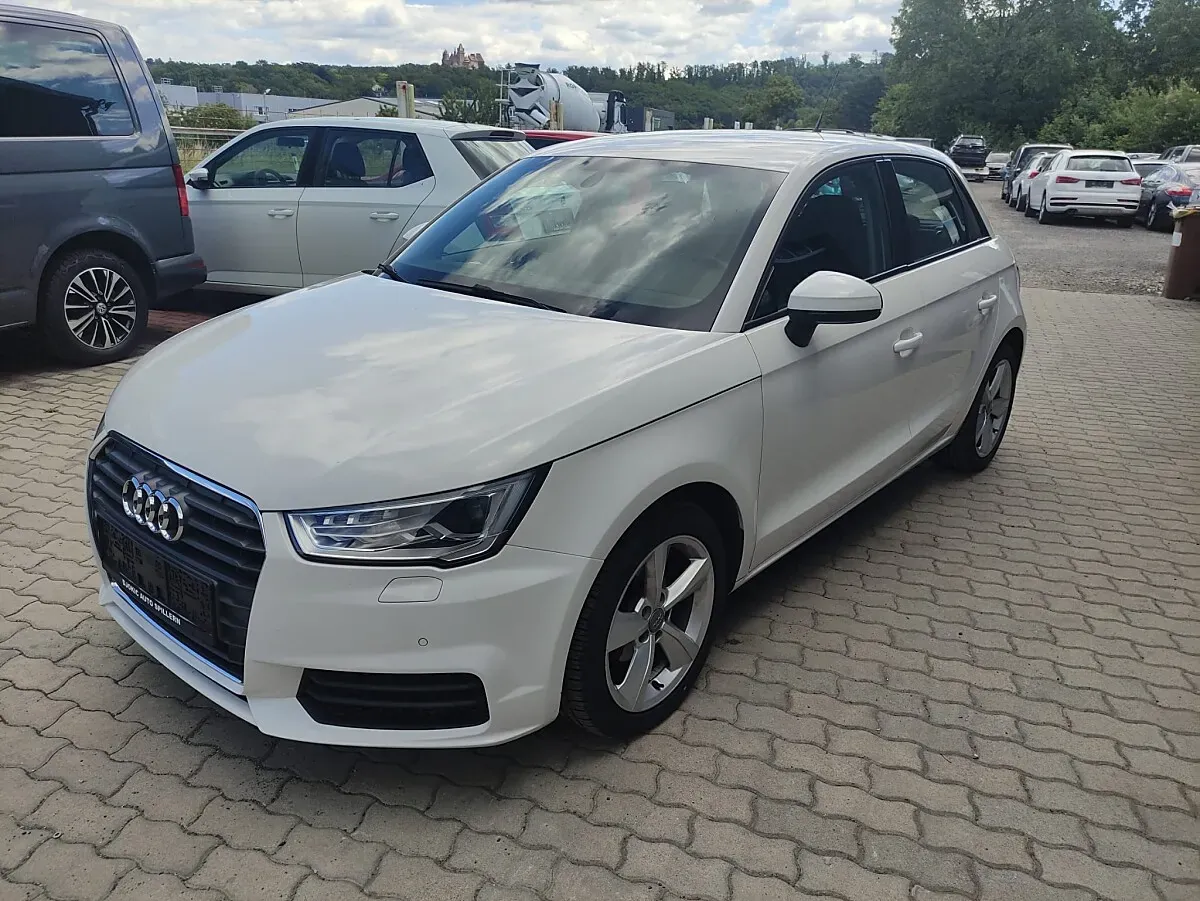 Audi A1 2015 photo 2