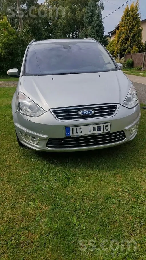 Ford Galaxy 2010 photo 5