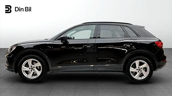 Audi Q3 2023 photo 2