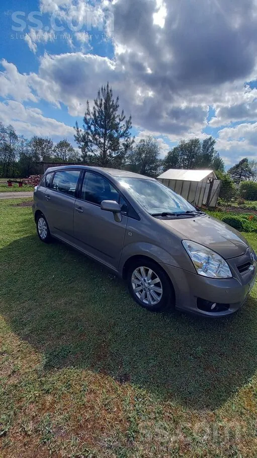 Toyota Corolla Verso 2008 photo 4