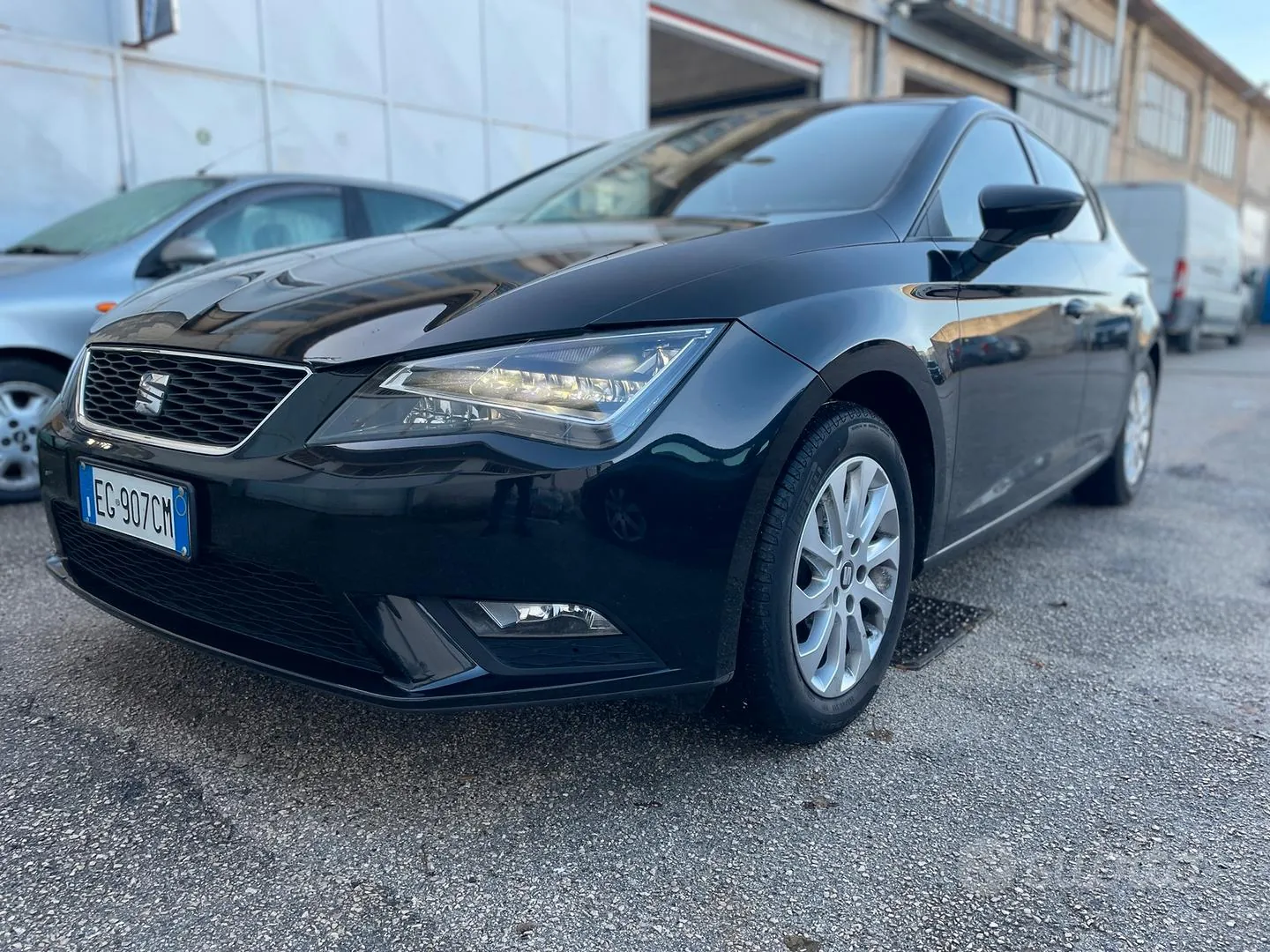 Seat Leon 2015 photo 2