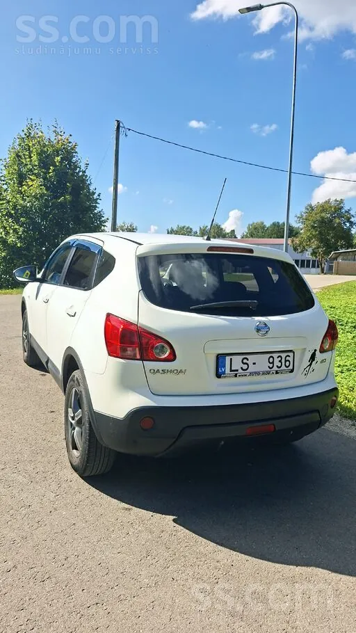 Nissan Qashqai 2009 photo 2
