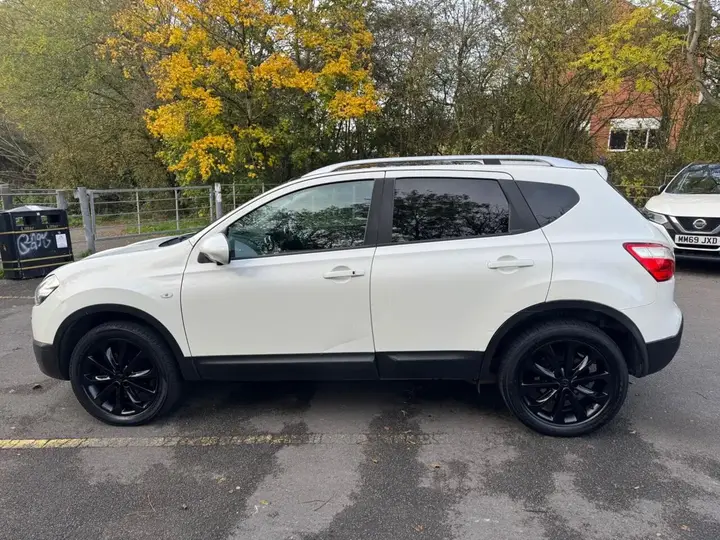 Nissan Qashqai 2013 photo 4