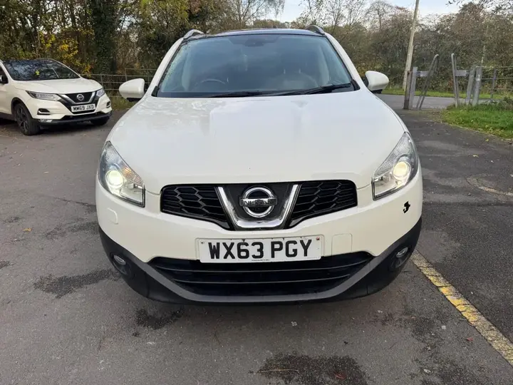 Nissan Qashqai 2013 photo 2