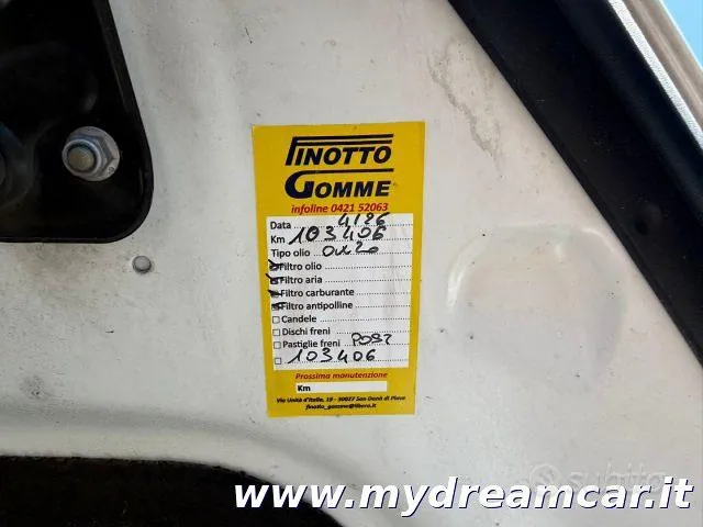 Audi Q2 2023 photo 2