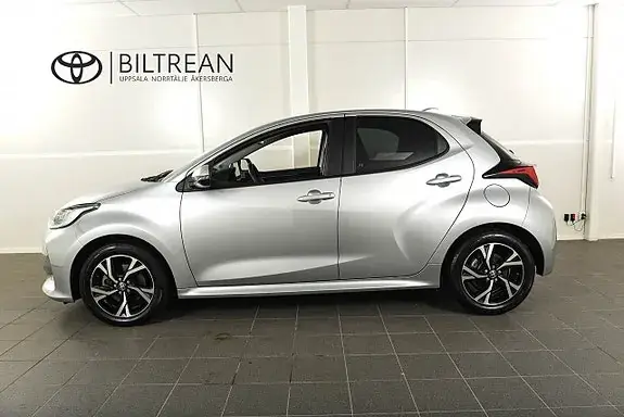 Toyota Yaris 2024 photo 2