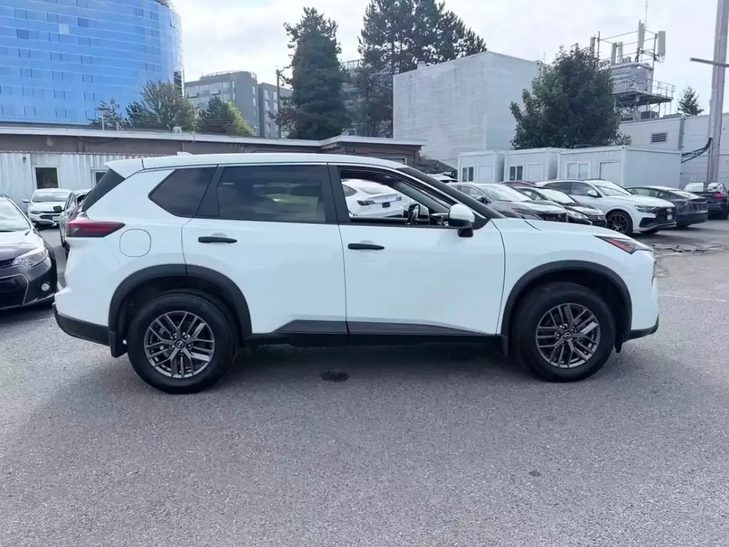 Nissan Rogue 2024 photo 4