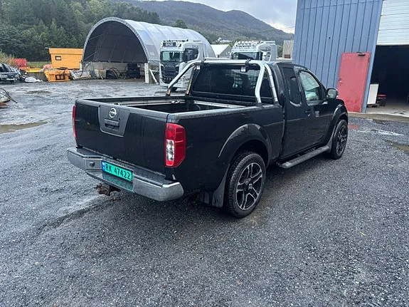 Nissan Navara 2012 photo 4