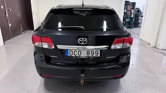Toyota Avensis 2013 photo 5