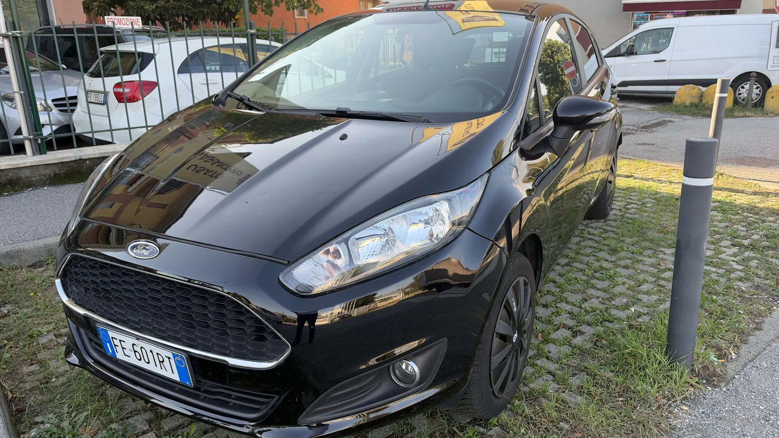 Ford Fiesta 2016 photo 2
