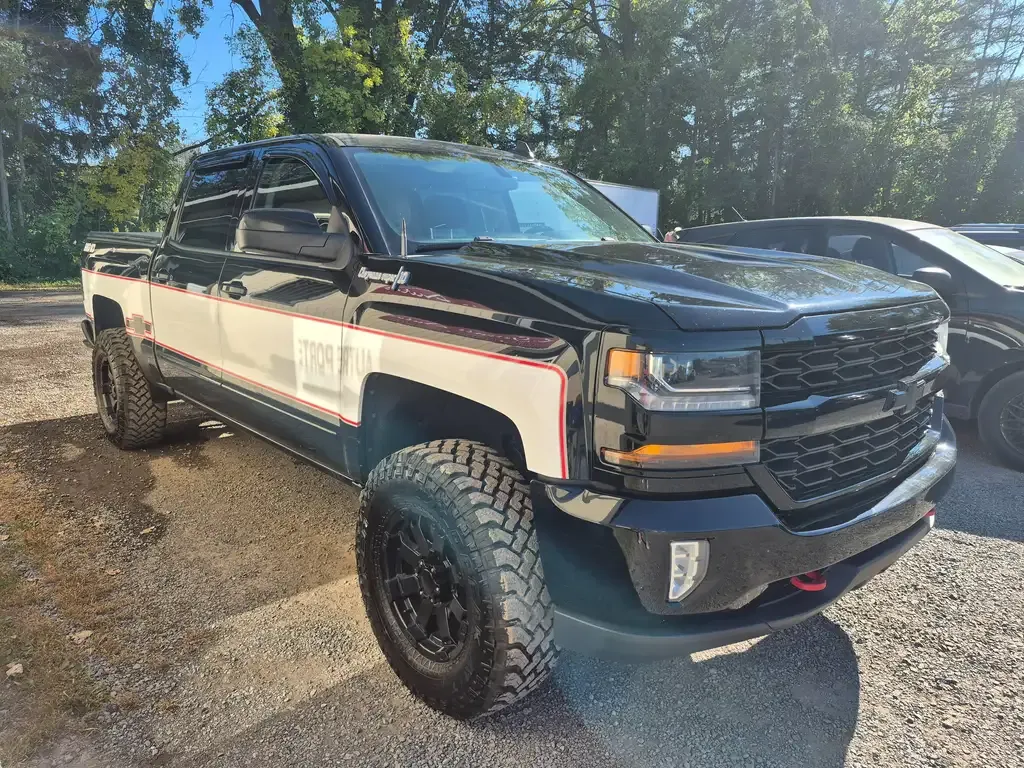 Chevrolet Silverado 1500 2018 photo 2