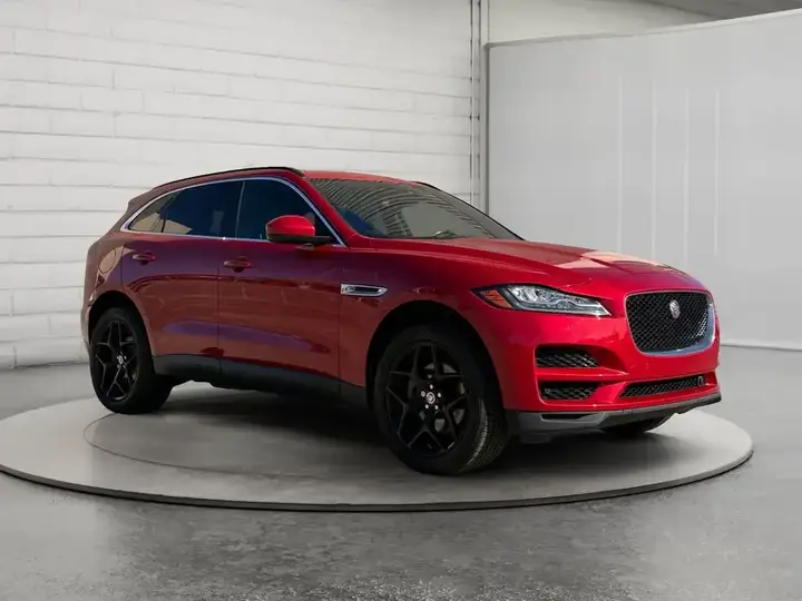 Jaguar F-Pace 2018 photo 3