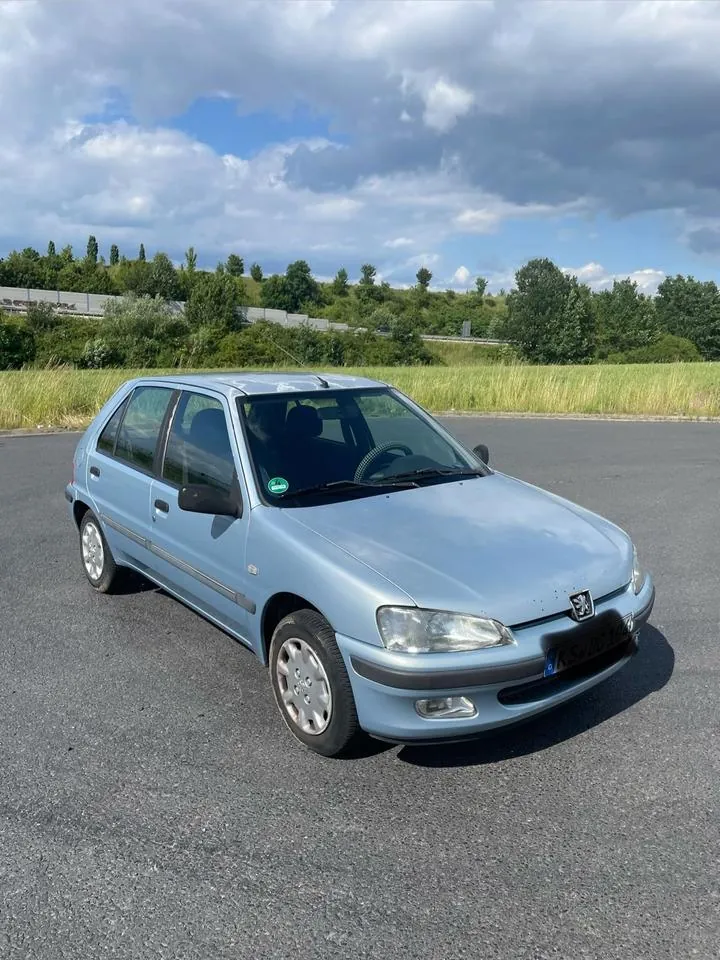 Peugeot 106