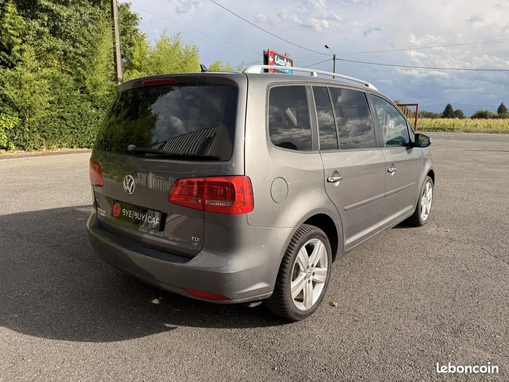 Volkswagen Touran 2015 photo 5