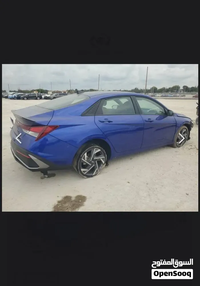 Hyundai Elantra 2025 photo 2