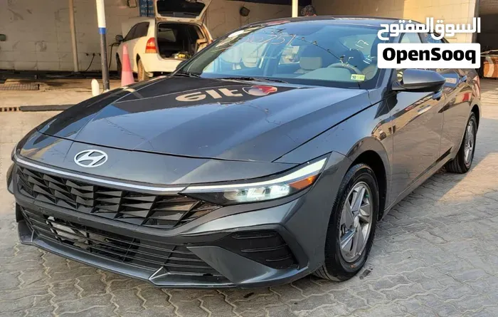 Hyundai Elantra 2025 photo 5