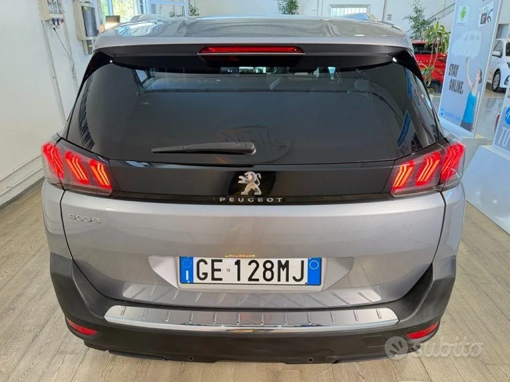 Peugeot 5008 2021 photo 5