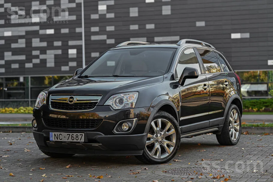 Opel Antara 2011 photo 2