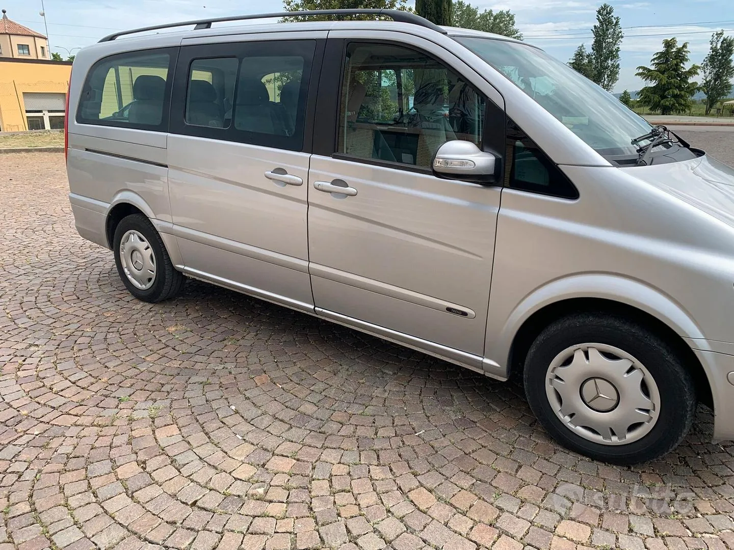 Mercedes-Benz Viano 2005 photo 2