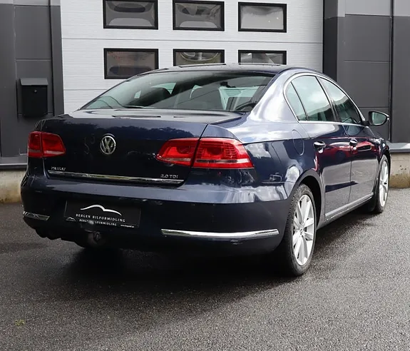 Volkswagen Passat 2011 photo 4