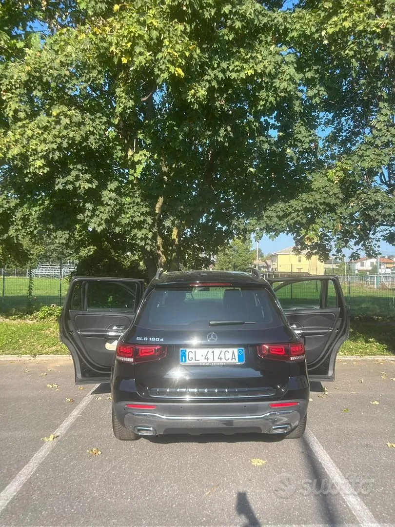 Mercedes-Benz Glb 2022 photo 2