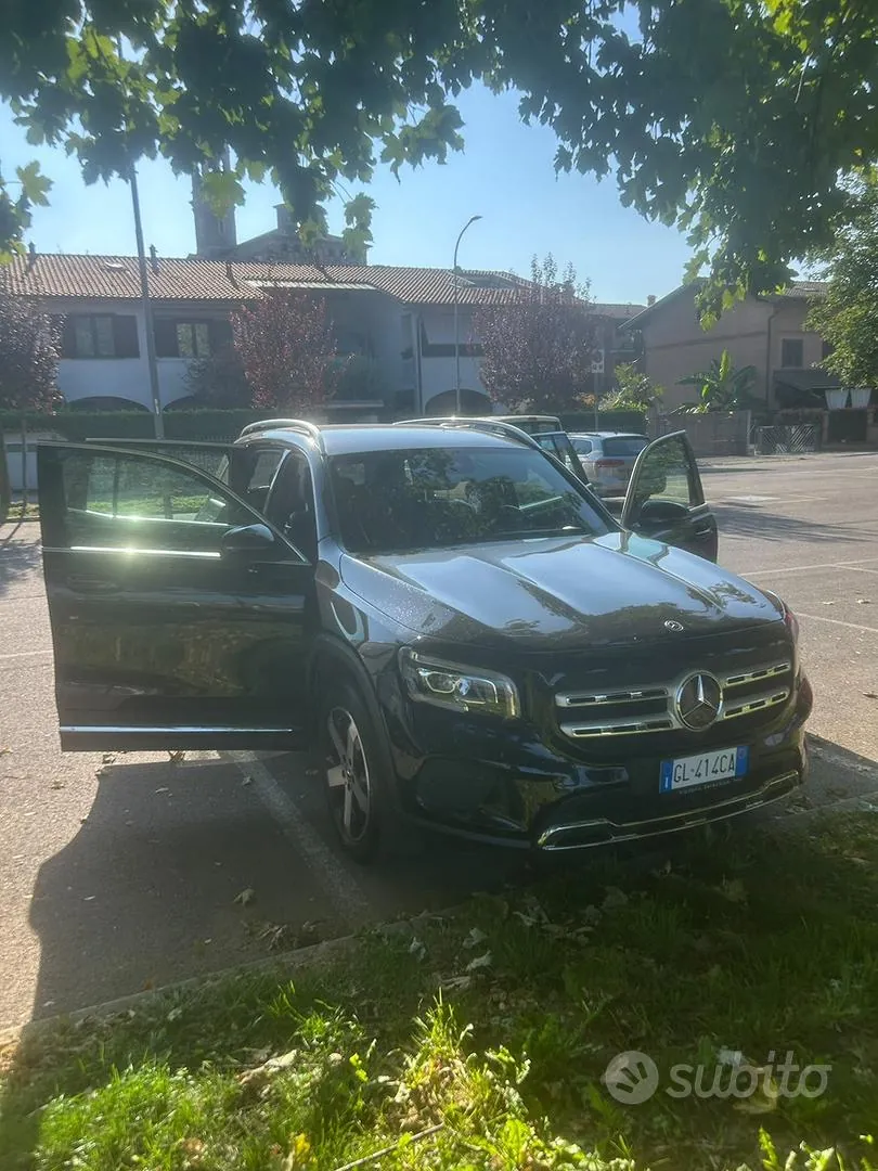 Mercedes-Benz Glb