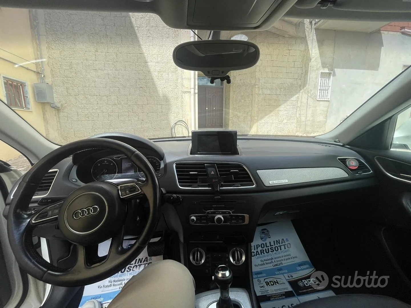 Audi Q3 2012 photo 4
