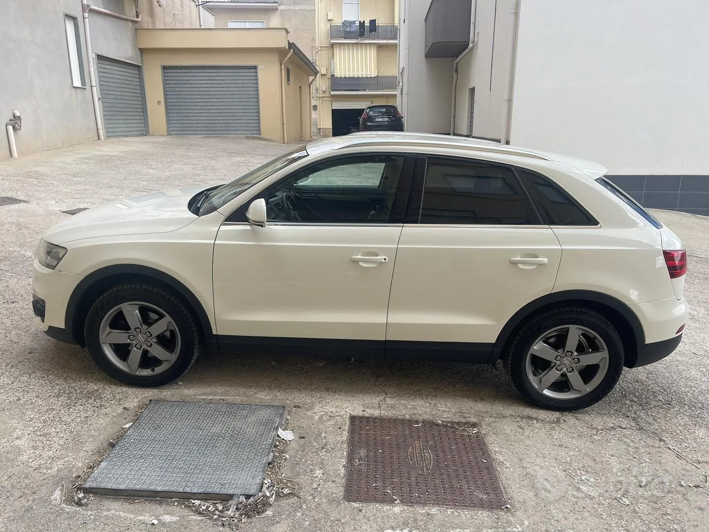Audi Q3 2012 photo 3