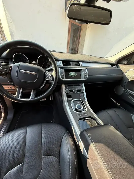 Land Rover Range Rover Evoque 2014 photo 4