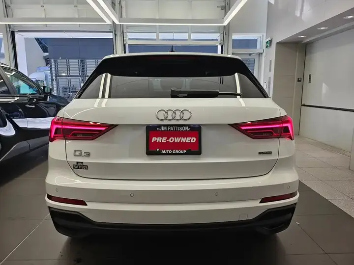Audi Q3 2023 photo 4