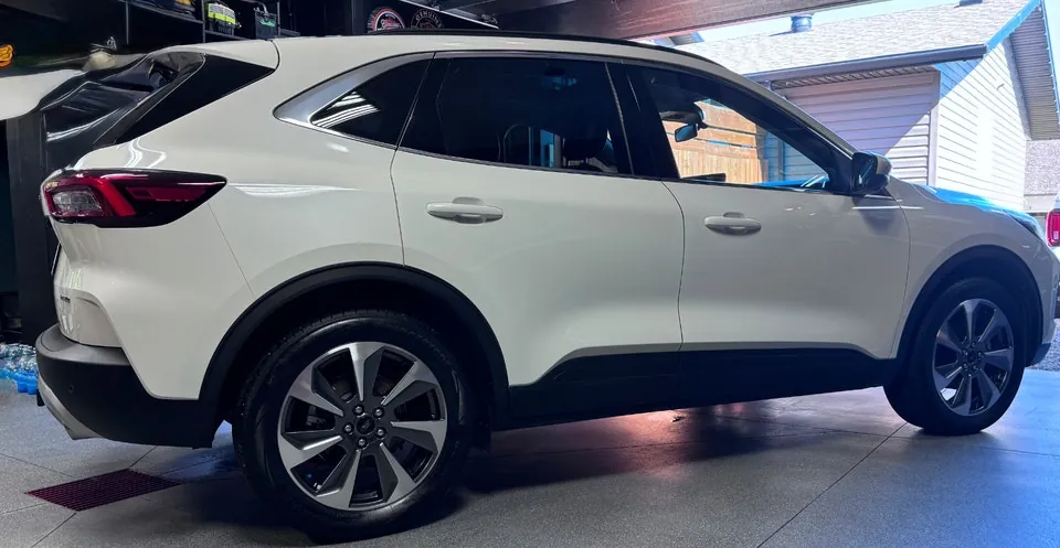 Ford Escape 2024 photo 2