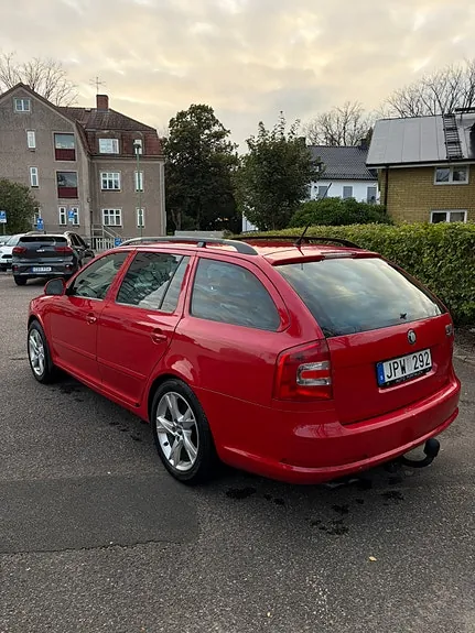 Skoda Octavia 2009 photo 4