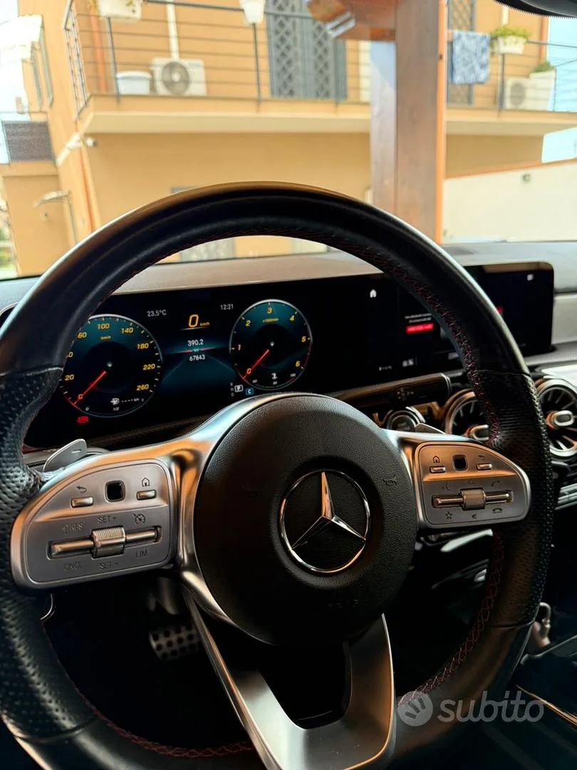 Mercedes-Benz A