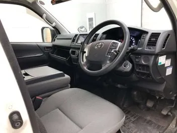 Toyota Hiace 2022 photo 4