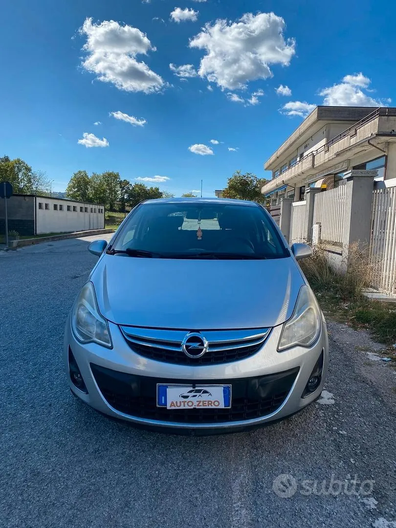 Opel Corsa 2012 photo 2
