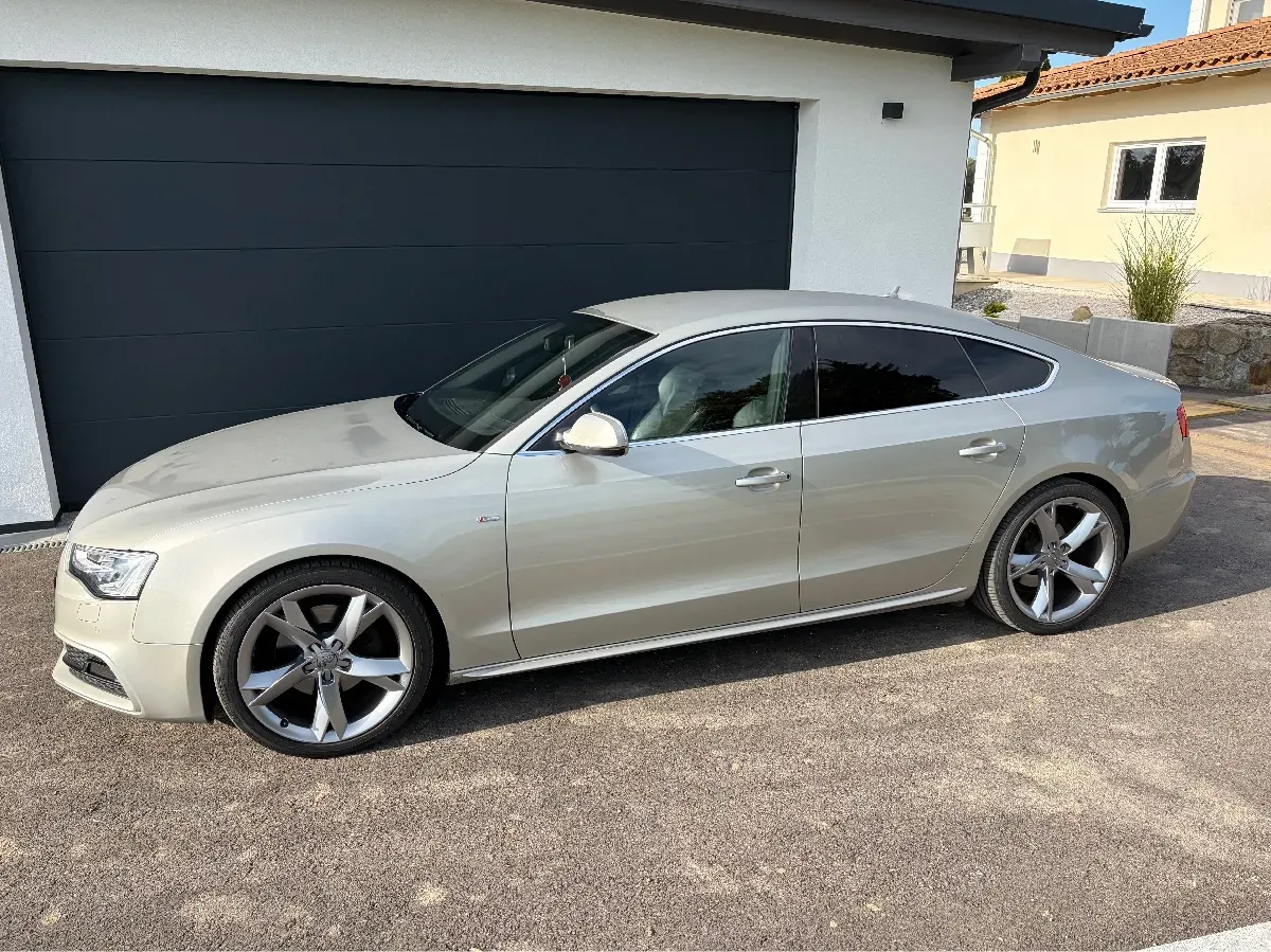 Audi A5 2013 photo 2