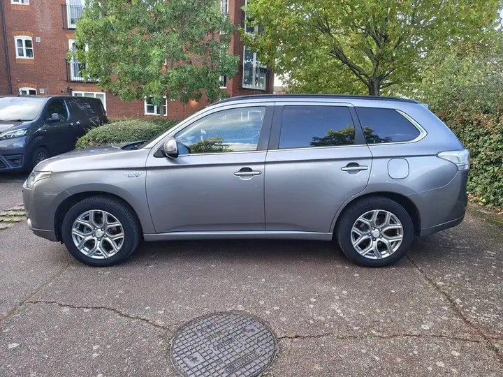 Mitsubishi Outlander 2015 photo 5