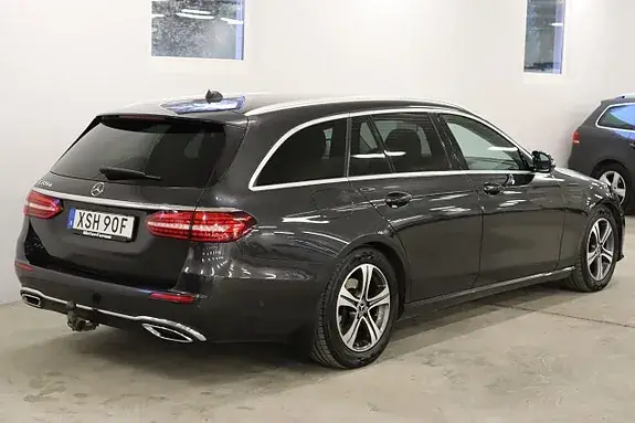 Mercedes-Benz E 220 2021 photo 4