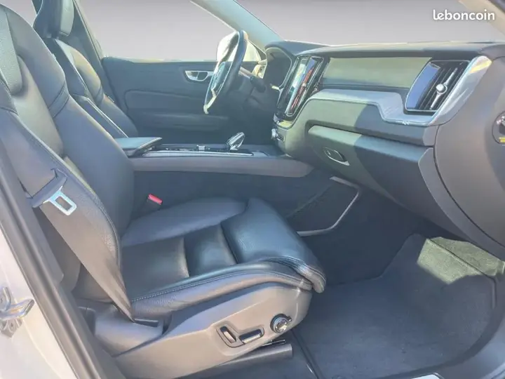 Volvo Xc60 2020 photo 5