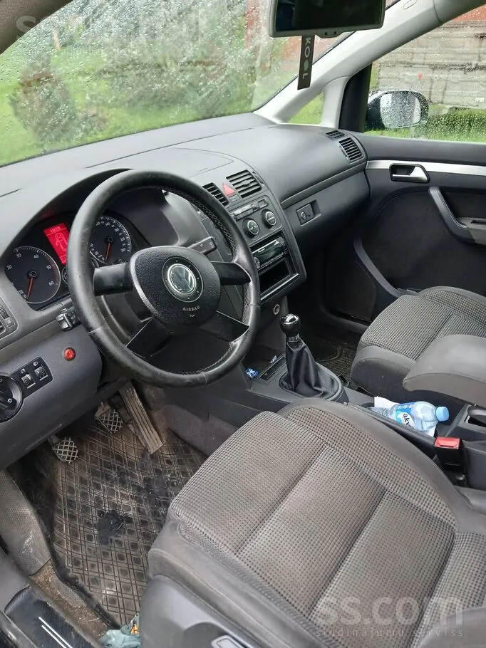 Volkswagen Touran 2005 photo 4