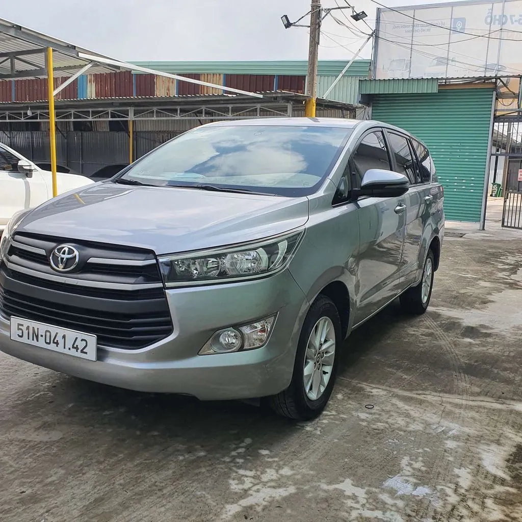 Toyota Innova 2018 photo 2